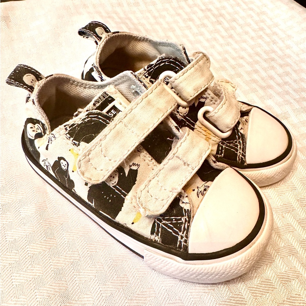 Converse Chuck Taylor All Star Gorilla Print Infant Size 6 Sneakers 771129C